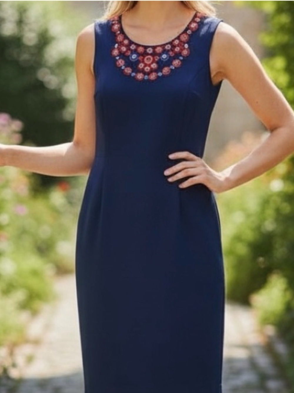 Shoshanna Navy Blue Jeweled Neckline Sleeveless Pocket Dress Size 2